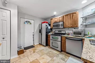 511 S Bradford Street S, Baltimore, MD 21224 - Photo 7