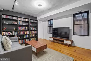 2205 E Pratt St, Baltimore, MD 21231 - Photo 13