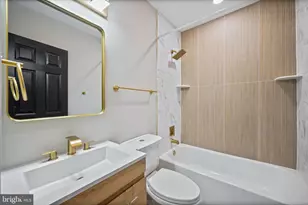 116 N Kenwood Ave, Baltimore, MD 21224 - Photo 17