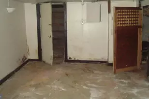 1809 E 32nd St, Baltimore, MD 21218 - Photo 21