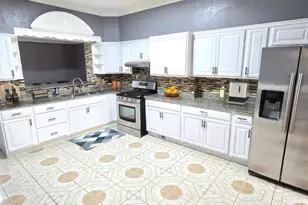 427 N Lakewood Ave, Baltimore, MD 21224 - Photo 1