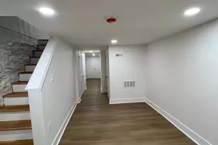 2323 Guilford Ave, Baltimore, MD 21218 - Photo 11