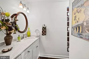 42 Bouton Green Ct, Baltimore, MD 21210 - Photo 15