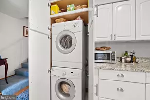 42 Bouton Green Ct, Baltimore, MD 21210 - Photo 9