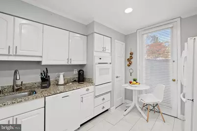 42 Bouton Green Court, Baltimore, MD 21210 - Photo 7