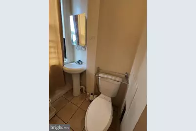 811 N Milton Avenue, Baltimore, MD 21205 - Photo 7