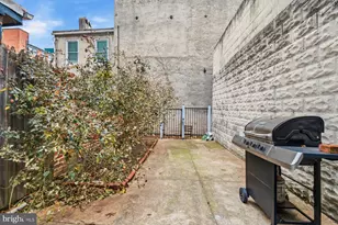 229 S Fremont Ave, Baltimore, MD 21230 - Photo 9