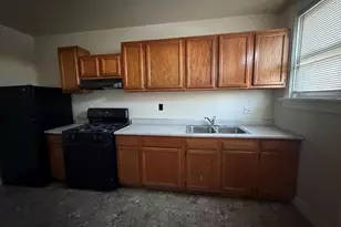 2305 Poplar Grove St, Baltimore, MD 21216 - Photo 3