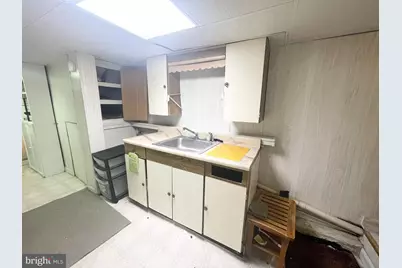 114 Highland Avenue N, Baltimore, MD 21224 - Photo 37