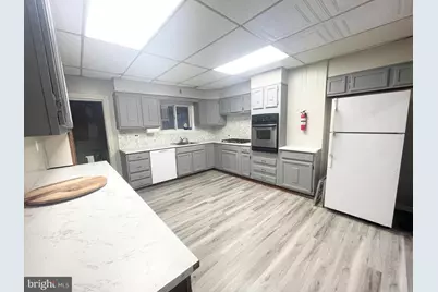 114 Highland Avenue N, Baltimore, MD 21224 - Photo 9