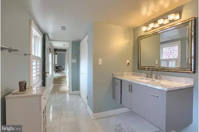 111 Barre Street W, Baltimore, MD 21201 - Photo 29