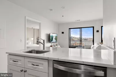 2702 Lighthouse Point E #522, Baltimore, MD 21224 - Photo 17