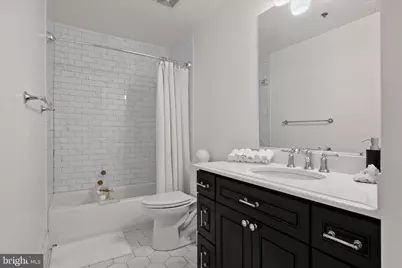 2702 Lighthouse Point E #522, Baltimore, MD 21224 - Photo 29