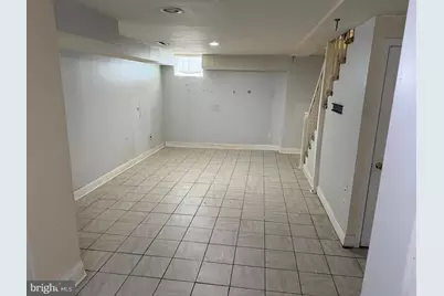 1215 N Augusta Avenue, Baltimore, MD 21229 - Photo 9