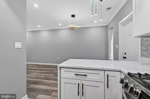 2927 Ellicott Dr, Baltimore, MD 21216 - Photo 9