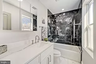 116 Hilton St, Baltimore, MD 21229 - Photo 11