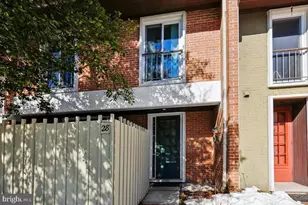 28 Bouton Green Ct, Baltimore, MD 21210 - Photo 3