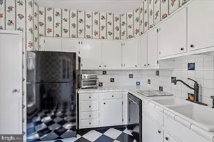 28 Bouton Green Ct, Baltimore, MD 21210 - Photo 7