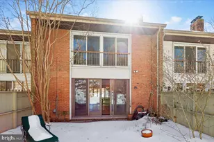 28 Bouton Green Ct, Baltimore, MD 21210 - Photo 17