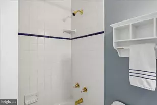 28 Bouton Green Ct, Baltimore, MD 21210 - Photo 33