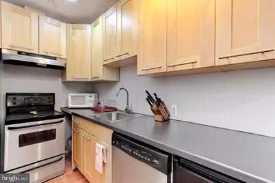 811 S Broadway, Baltimore, MD 21231 - Photo 7