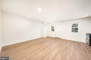 5409 Park Heights Ave, Baltimore, MD 21215 - Photo 17