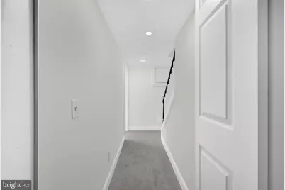 738 E 37th Street, Baltimore, MD 21218 - Photo 23
