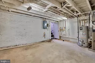 738 E 37th St, Baltimore, MD 21218 - Photo 25