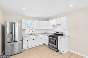 814 Jack St, Baltimore, MD 21225 - Photo 13