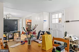 211 E 33rd St, Baltimore, MD 21218 - Photo 31