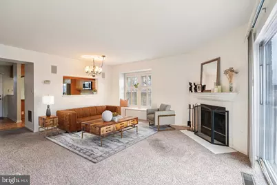 915 Dartmouth Glen Way, Baltimore, MD 21212 - Photo 5