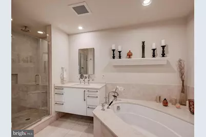 801 Key Highway #222, Baltimore, MD 21230 - Photo 31