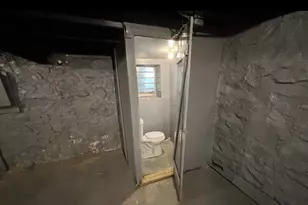 2908 Hilldale Ave, Baltimore, MD 21215 - Photo 9