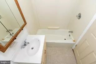 640 Dover St, Baltimore, MD 21230 - Photo 9