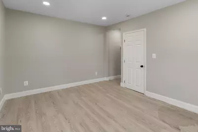 500 Baltic Avenue, Baltimore, MD 21225 - Photo 25