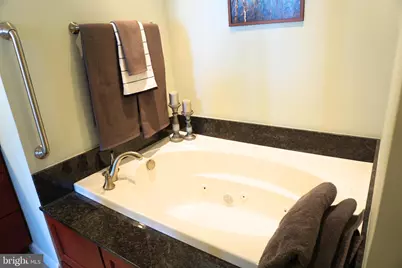 100 Harborview Drive #611, Baltimore, MD 21230 - Photo 17