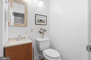 2736 Fox St, Baltimore, MD 21211 - Photo 13