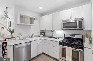 2736 Fox St, Baltimore, MD 21211 - Photo 17