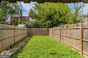 3006 Mathews St, Baltimore, MD 21218 - Photo 25