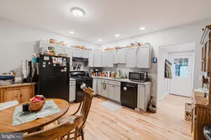 3804 Falls Rd, Baltimore, MD 21211 - Photo 9