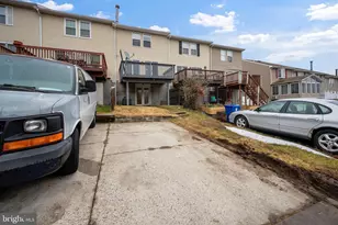 40 Cobber Ln, Baltimore, MD 21229 - Photo 37