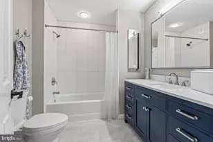 10 E Lee St, Baltimore, MD 21202 - Photo 25