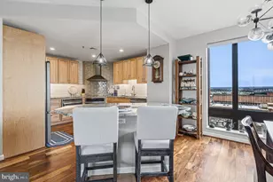 10 E Lee St, Baltimore, MD 21202 - Photo 9