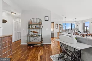 10 E Lee St, Baltimore, MD 21202 - Photo 13