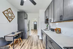 4312 Parkside Dr, Baltimore, MD 21206 - Photo 11