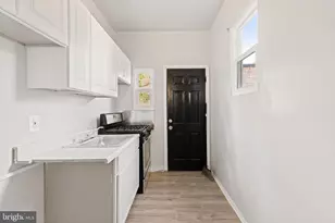 3003 Clifton Ave, Baltimore, MD 21216 - Photo 9