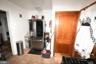 4701 Mannasota Ave, Baltimore, MD 21206 - Photo 15