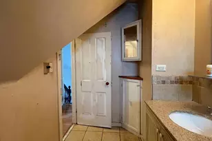 403 E 31st St, Baltimore, MD 21218 - Photo 19