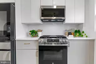 5905 Glenkirk Rd, Baltimore, MD 21239 - Photo 13