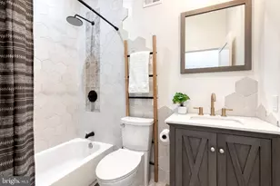 118 S Eaton St, Baltimore, MD 21224 - Photo 17